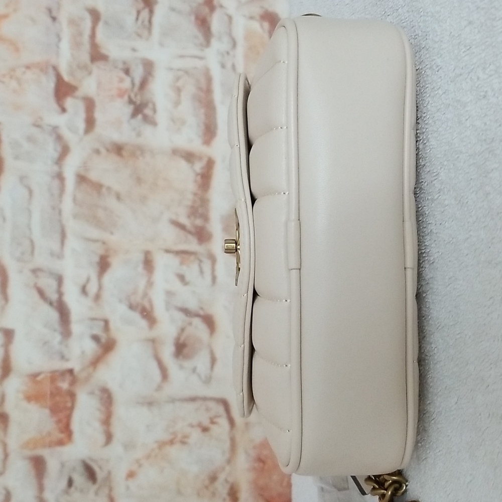 New Tory Burch Mini Kira Quilted Leather Camera Bag - Picture 7 of 14